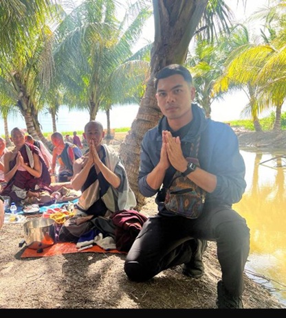 Venerable Master Minh Tue Pilgrimage